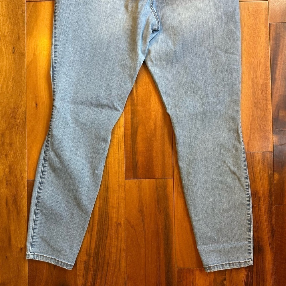 Torrid Distressed Jegging - Picture 6 of 11